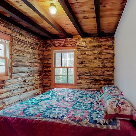 Loon Landing Lodge Greenville Bagian luar foto