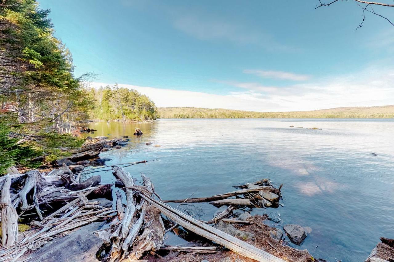 Loon Landing Lodge Greenville Bagian luar foto