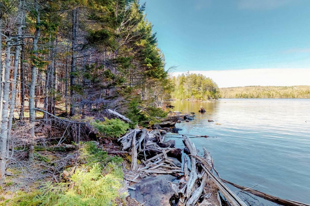 Loon Landing Lodge Greenville Bagian luar foto
